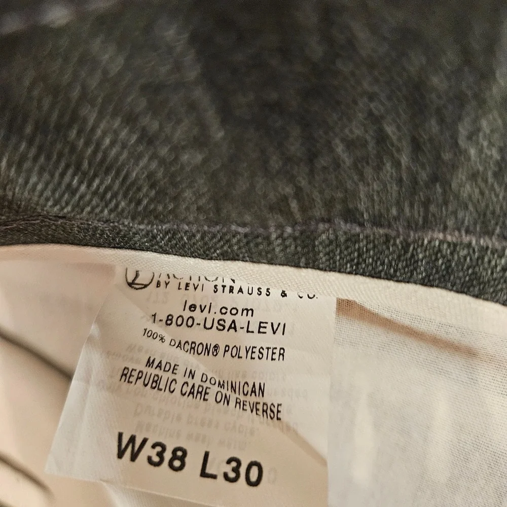 Vintage Levi's Action Slacks Men's‎ Dress Pants W38 L30 Gray Heather Pleated